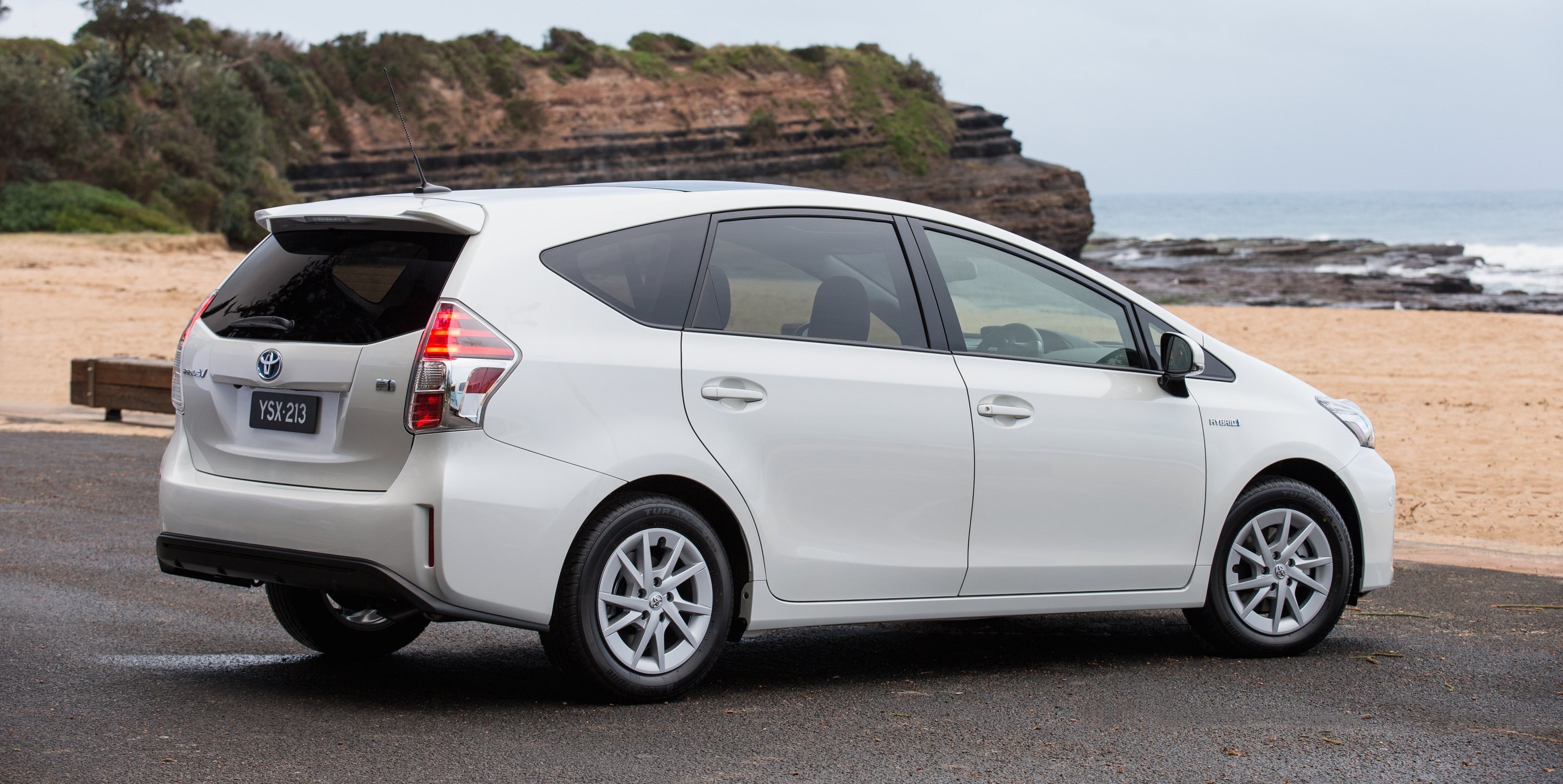 2015 TOYOTA PRIUS V
